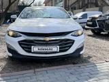 Chevrolet Malibu 2018 года за 9 188 000 тг. в Алматы