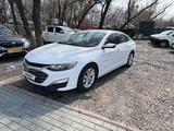 Chevrolet Malibu 2018 года за 9 188 000 тг. в Алматы – фото 3