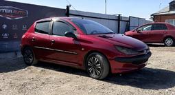 Peugeot 206 2002 года за 950 000 тг. в Петропавловск – фото 2