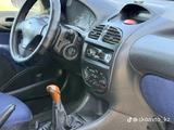 Peugeot 206 2002 года за 950 000 тг. в Петропавловск – фото 3