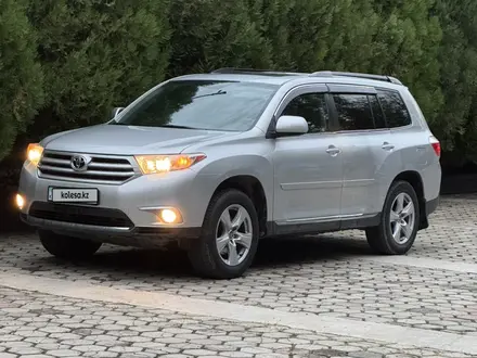 Toyota Highlander 2013 года за 9 700 000 тг. в Алматы