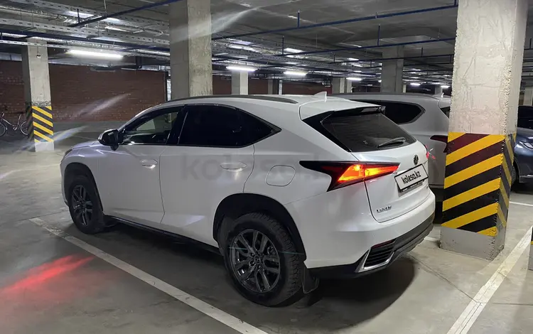 Lexus NX 200 2018 года за 17 800 000 тг. в Астана