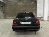 Mercedes-Benz C 280 1994 года за 2 000 000 тг. в Караганда – фото 2