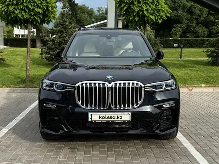 BMW X7 2022 года за 57 000 000 тг. в Алматы