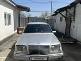 Mercedes-Benz E 200 1994 года за 1 700 000 тг. в Алматы