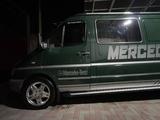 Mercedes-Benz Sprinter 2006 года за 12 500 000 тг. в Алматы – фото 4