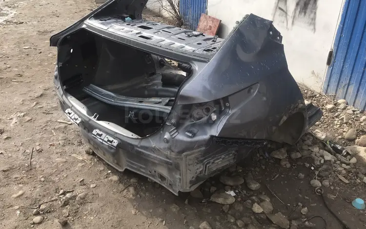 Задни крыло тазик фартук за 400 000 тг. в Алматы