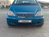 Mercedes-Benz A 190 2001 годаүшін2 500 000 тг. в Караганда