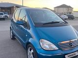 Mercedes-Benz A 190 2001 годаүшін2 500 000 тг. в Караганда – фото 3