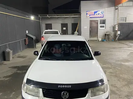 Volkswagen Passat 1998 года за 900 000 тг. в Шымкент – фото 3