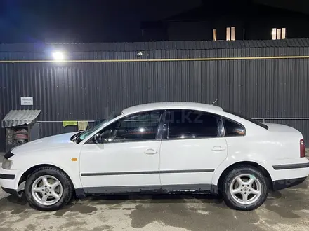 Volkswagen Passat 1998 года за 900 000 тг. в Шымкент – фото 4