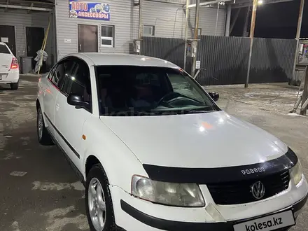 Volkswagen Passat 1998 года за 900 000 тг. в Шымкент – фото 2