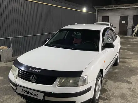 Volkswagen Passat 1998 года за 900 000 тг. в Шымкент