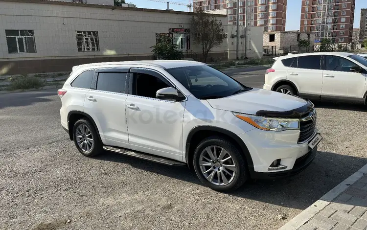 Toyota Highlander 2015 годаүшін17 000 000 тг. в Актау