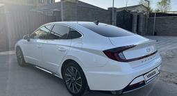 Hyundai Sonata 2021 года за 13 000 000 тг. в Алматы – фото 3