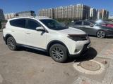 Toyota RAV4 2013 года за 10 000 000 тг. в Астана – фото 2