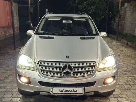 Mercedes-Benz ML 350 2006 года за 8 300 000 тг. в Астана – фото 3