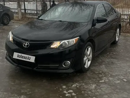 Toyota Camry 2014 года за 7 500 000 тг. в Атырау – фото 2