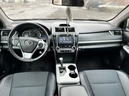Toyota Camry 2014 года за 5 999 999 тг. в Уральск – фото 12