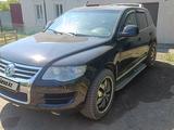 Volkswagen Touareg 2007 годаүшін3 200 000 тг. в Уральск