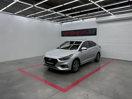 Hyundai Accent 2018 года за 7 750 000 тг. в Караганда
