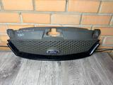 Решетка радиатора Ford Mondeo 3 за 25 000 тг. в Караганда – фото 2