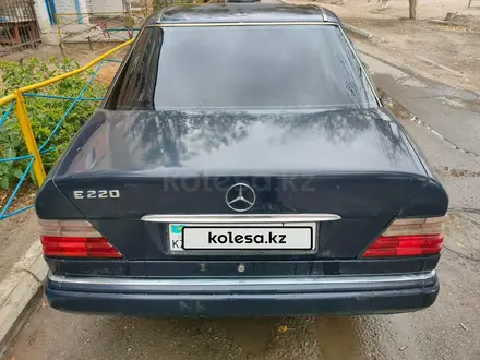 Mercedes-Benz E 220 1994 года за 1 850 000 тг. в Кызылорда – фото 6