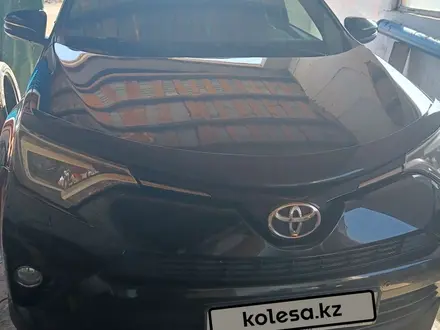 Toyota RAV4 2019 года за 12 300 000 тг. в Астана
