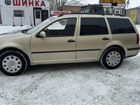 Volkswagen Golf 2002 года за 3 500 000 тг. в Астана