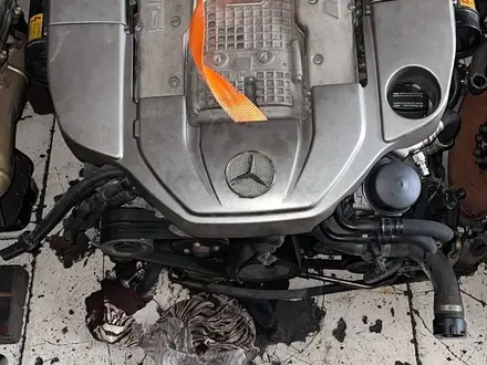 Двигатель M113 5.5 AMG Kompressor за 2 350 000 тг. в Алматы