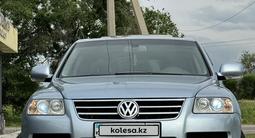 Volkswagen Touareg 2003 года за 5 950 000 тг. в Алматы – фото 4