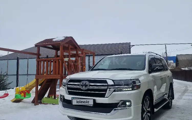 Toyota Land Cruiser 2018 года за 39 000 000 тг. в Уральск