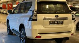 Toyota Land Cruiser Prado Prestige 4.0 2023 года за 37 800 000 тг. в Алматы – фото 3