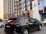Toyota RAV4 2019 годаүшін11 700 000 тг. в Караганда – фото 5