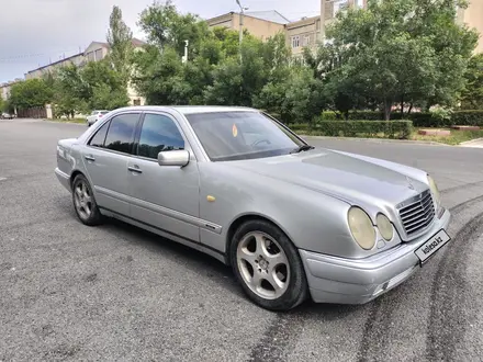 Mercedes-Benz E 320 1999 года за 4 500 000 тг. в Тараз – фото 9