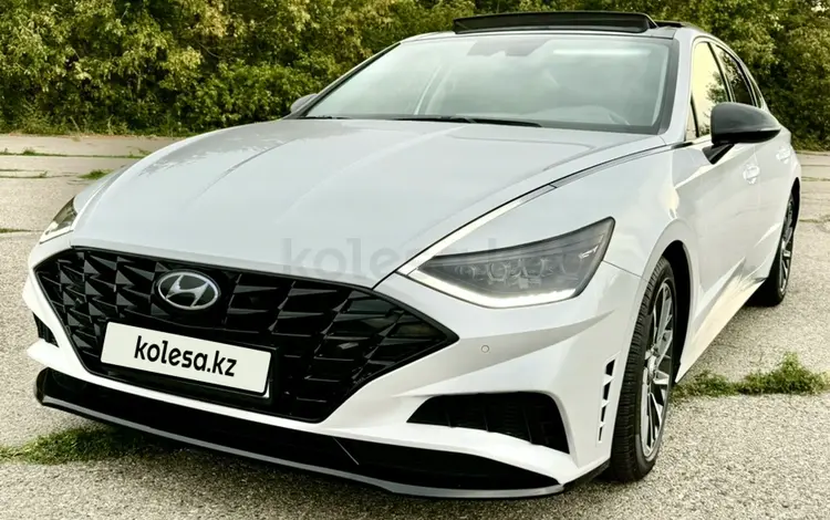 Hyundai Sonata 2022 годаүшін12 700 000 тг. в Алматы