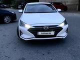 Hyundai Elantra 2019 года за 7 000 000 тг. в Актау