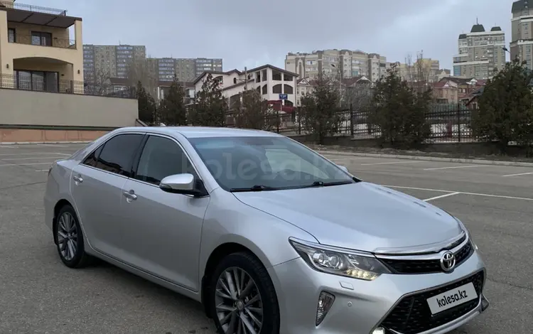 Toyota Camry 2017 года за 14 000 000 тг. в Актау