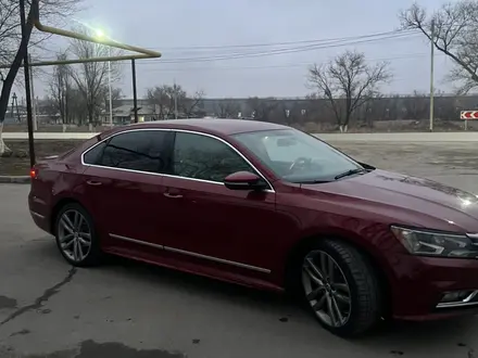 Volkswagen Passat 2016 года за 5 000 000 тг. в Алматы – фото 8