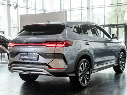 BYD Song Plus Flagship 505 EV 2026 года за 13 090 000 тг. в Костанай – фото 38