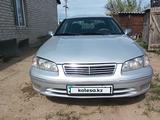 Toyota Camry 2001 годаүшін3 300 000 тг. в Семей – фото 2