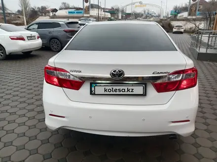 Toyota Camry 2013 года за 10 000 000 тг. в Алматы – фото 11