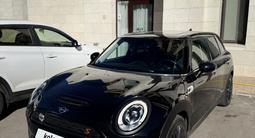 Mini Clubman 2019 годаfor12 990 000 тг. в Астана