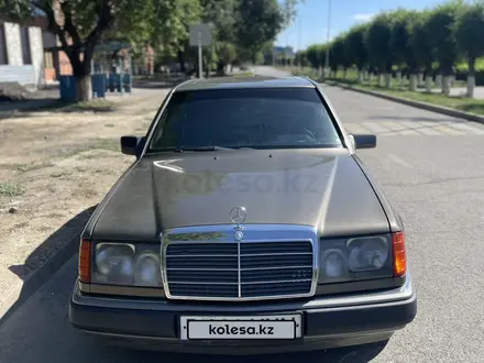 Mercedes-Benz E 230 1992 года за 2 500 000 тг. в Уштобе – фото 2