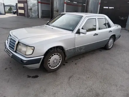 Mercedes-Benz E 260 1990 года за 1 300 000 тг. в Павлодар – фото 4