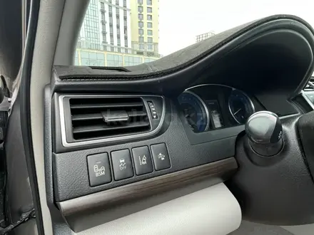 Toyota Camry 2016 года за 6 790 000 тг. в Актау – фото 6