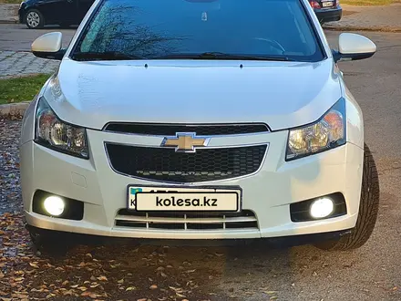 Chevrolet Cruze 2011 года за 3 880 000 тг. в Алматы – фото 5