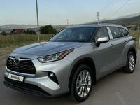 Toyota Highlander 2022 года за 27 500 000 тг. в Алматы