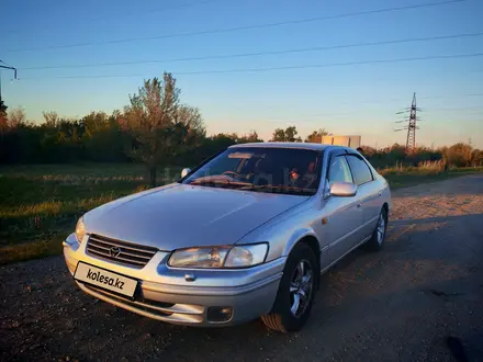 Toyota Camry 1997 года за 3 300 000 тг. в Семей – фото 9