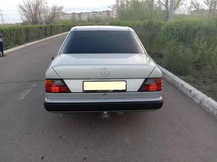 Mercedes-Benz E 200 1991 года за 2 700 000 тг. в Жезказган – фото 10